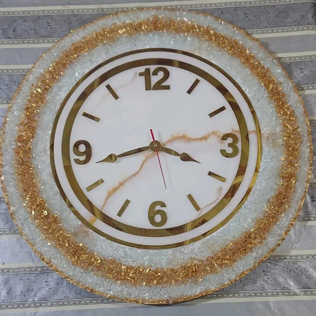 Room Resin Clock 16" Inches