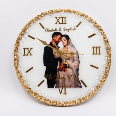 Couple Resin Clock 20" Inches