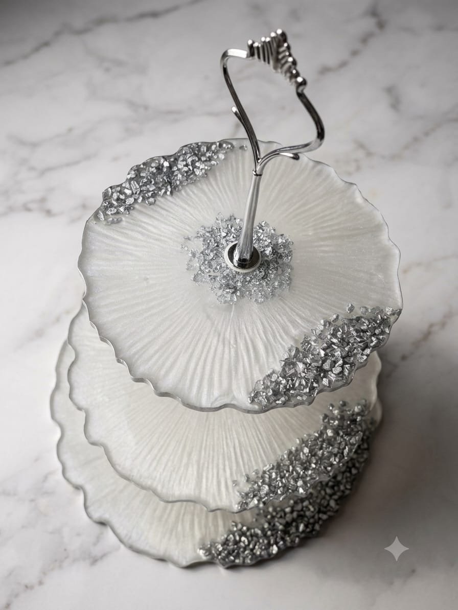 Luxury Resin White & Silver 3 tier Stand