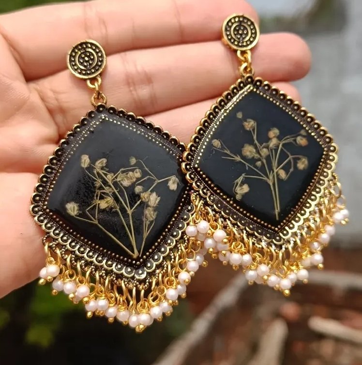 Resin Black Lover Jhumky - Image 2